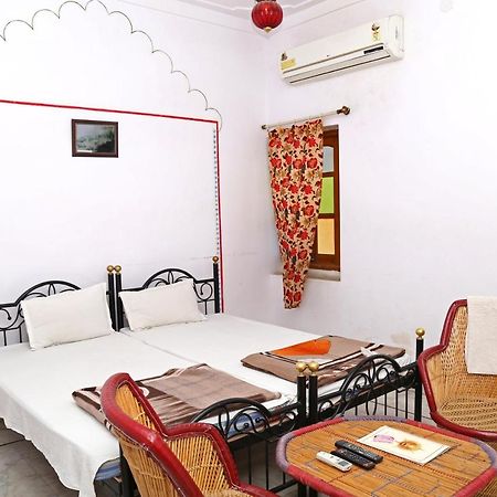Hotel Ishwar Palace Udaipur Kültér fotó
